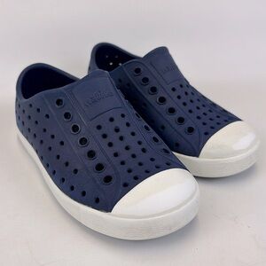 NATIVE Jefferson Slipon Waterproof Shoes Navy Blue Size C9